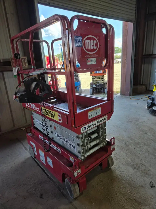 2019 MEC 1330SE Scissor Lift