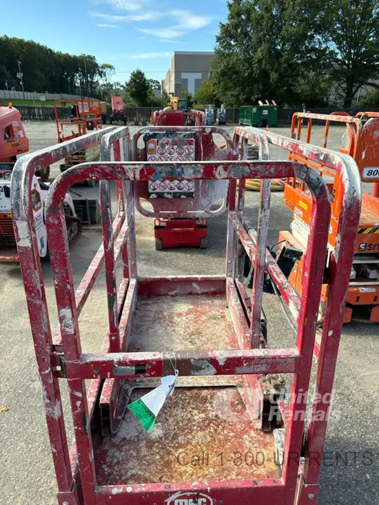 2018 MEC MICRO 19 Scissor Lift