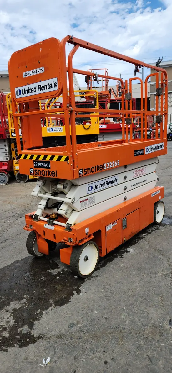 2019 Snorkel S3226E Scissor Lift