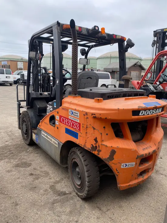 2019 Doosan D35S-7 Warehouse Forklift