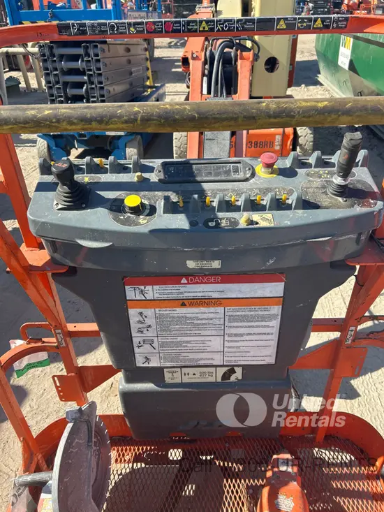 2018 JLG E400AJPN Articulating Boom Lift