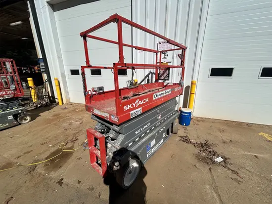 2018 Skyjack SJIII3226 Scissor Lift