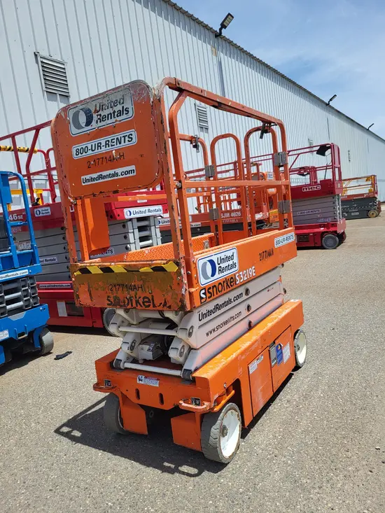 2018 Snorkel S3219E Scissor Lift