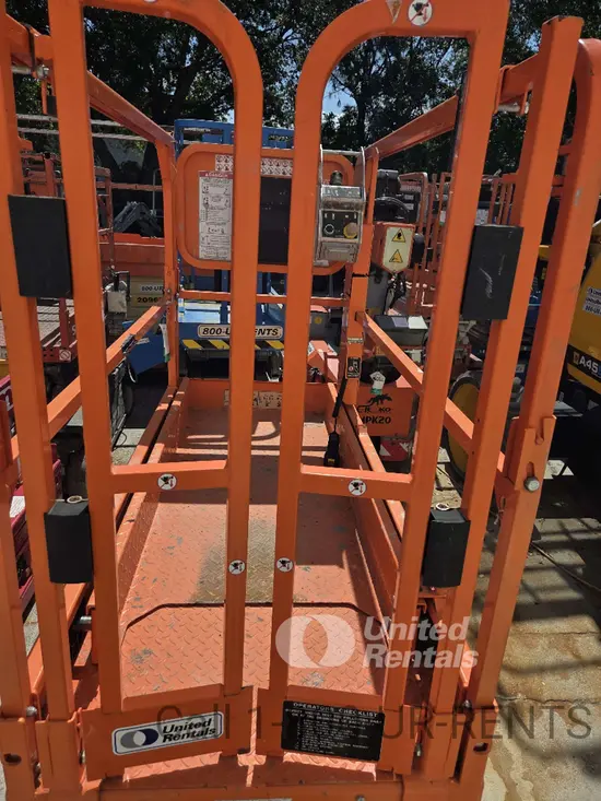 2021 Snorkel S3215E Scissor Lift