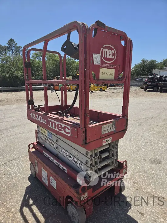 2017 MEC 1330SE Scissor Lift
