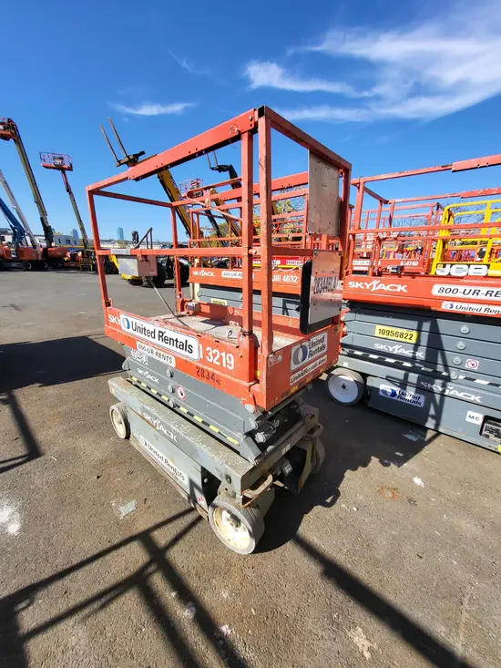 2016 Skyjack SJIII3219 Scissor Lift