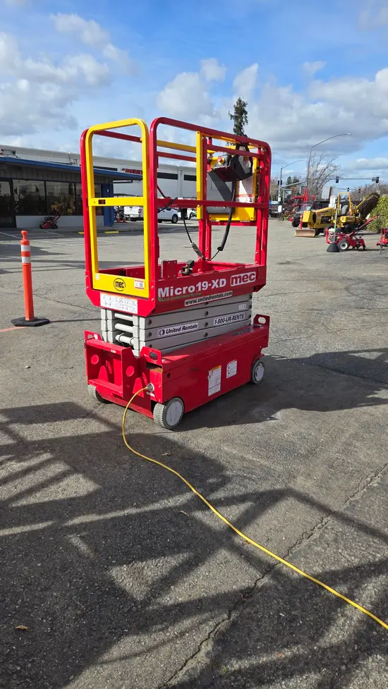 2022 MEC MICRO 19-XD Scissor Lift