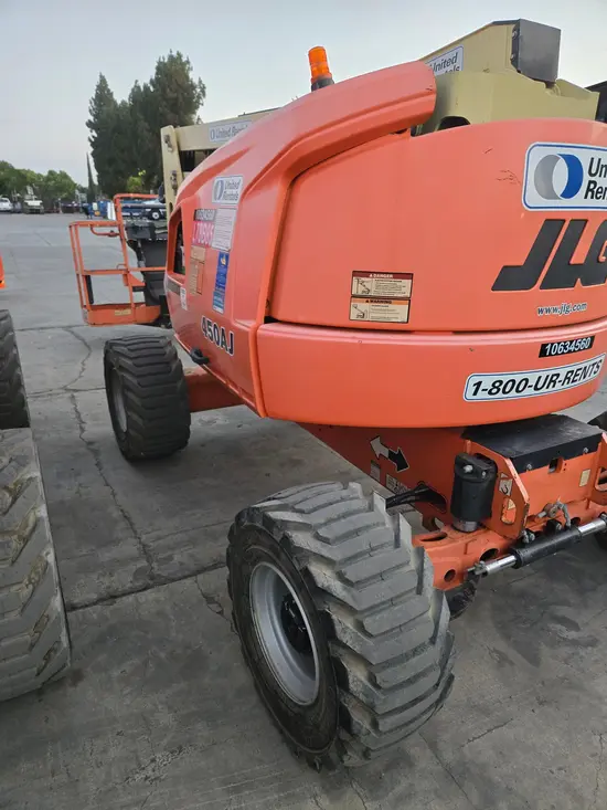 2017 JLG 450AJ Articulating Boom Lift