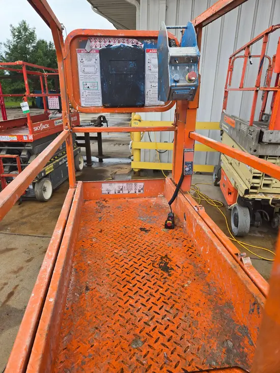 2021 Snorkel S3219E Scissor Lift