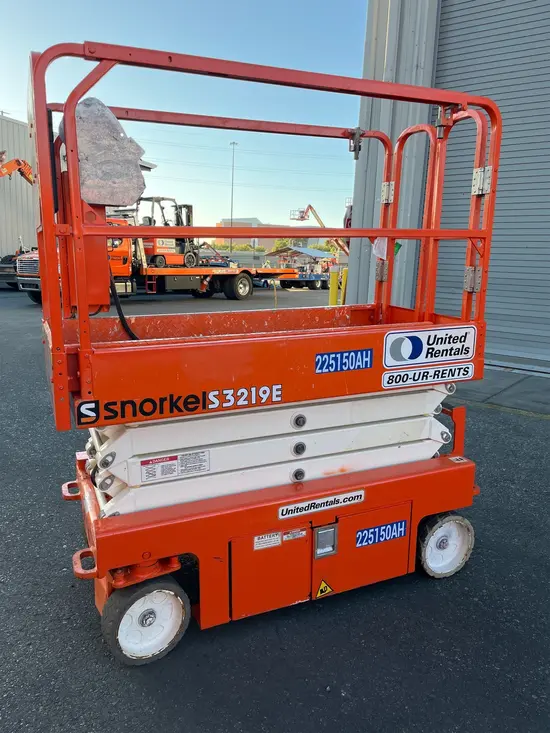 2019 Snorkel S3219E Scissor Lift