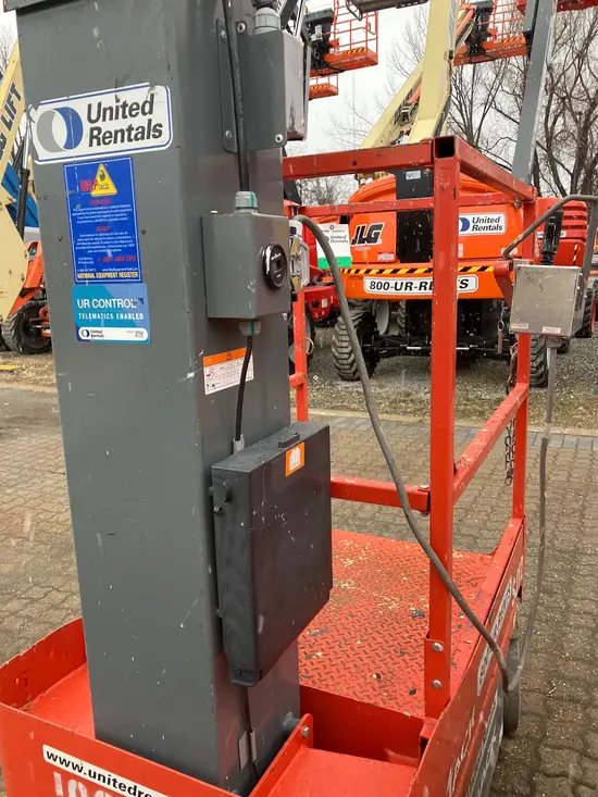 2017 Skyjack SJ12 Self-Propelled One-Person Lift
