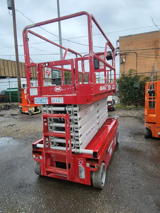 2017 MEC 4046SE Scissor Lift