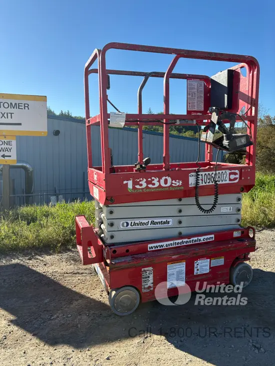 2019 MEC 1330SE Scissor Lift