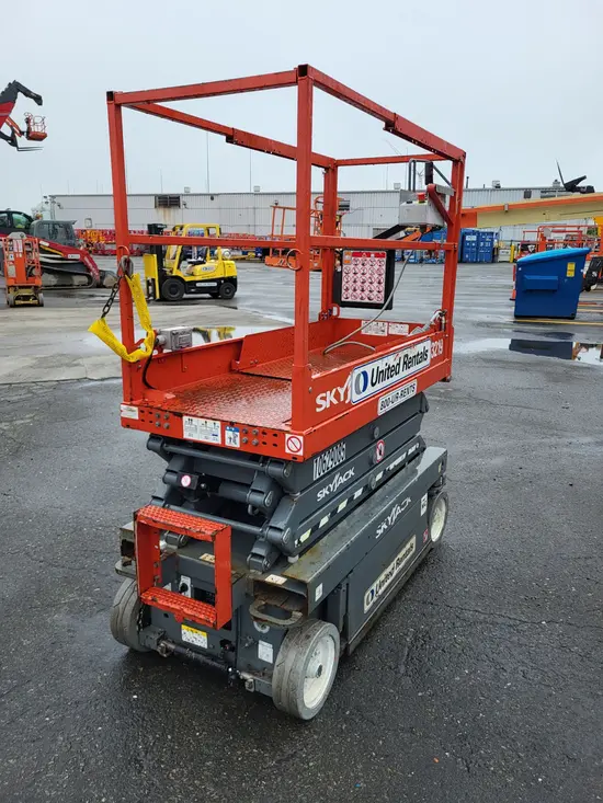 2017 Skyjack SJIII3219 Scissor Lift