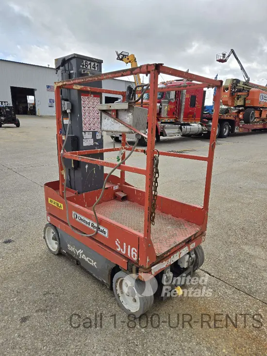 2017 Skyjack SJ16 Self-Propelled One-Person Lift