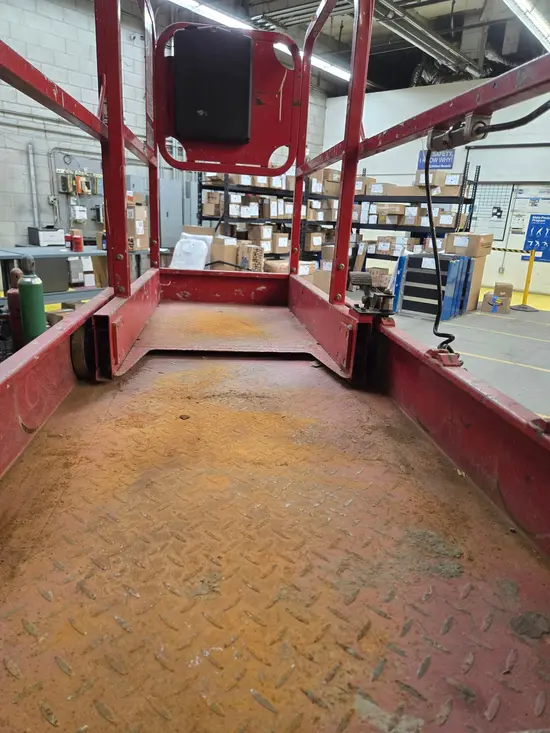 2019 MEC MICRO 19 Scissor Lift