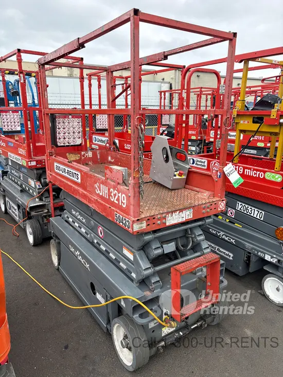 2018 Skyjack SJIII3219 Scissor Lift