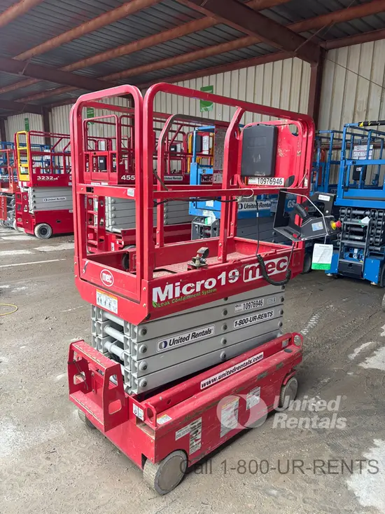 2019 MEC MICRO 19 Scissor Lift