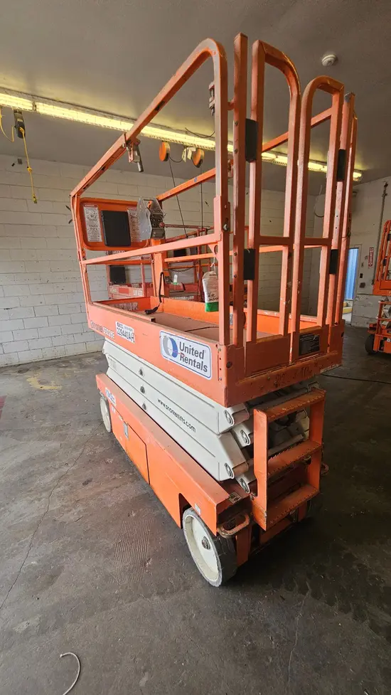 2019 Snorkel S3226E Scissor Lift