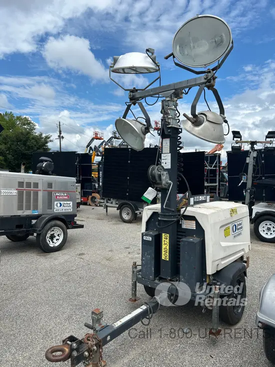 2016 Chicago Pneumatic V4LT Portable Light Tower