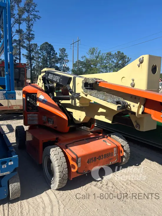 2018 JLG E400AJPN Articulating Boom Lift