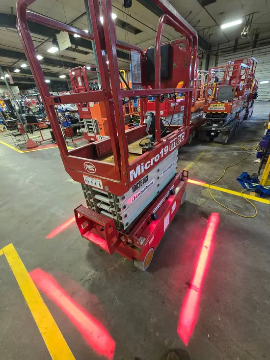 2018 MEC MICRO 19 Scissor Lift