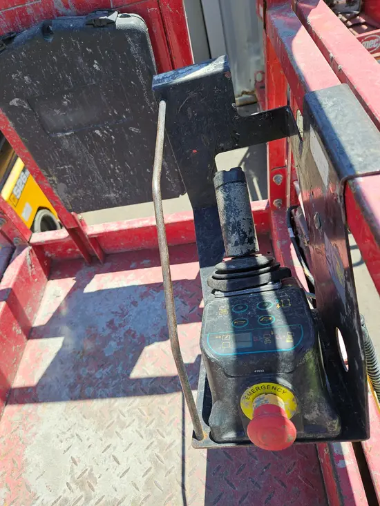 2019 MEC 2632SE Scissor Lift