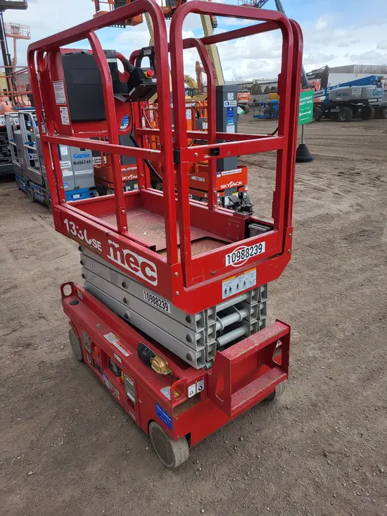 2019 MEC 1330SE Scissor Lift