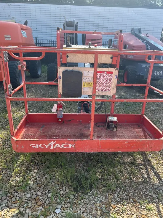 2017 Skyjack SJ46AJ Articulating Boom Lift