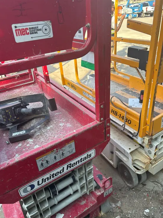 2018 MEC 1330SE Scissor Lift