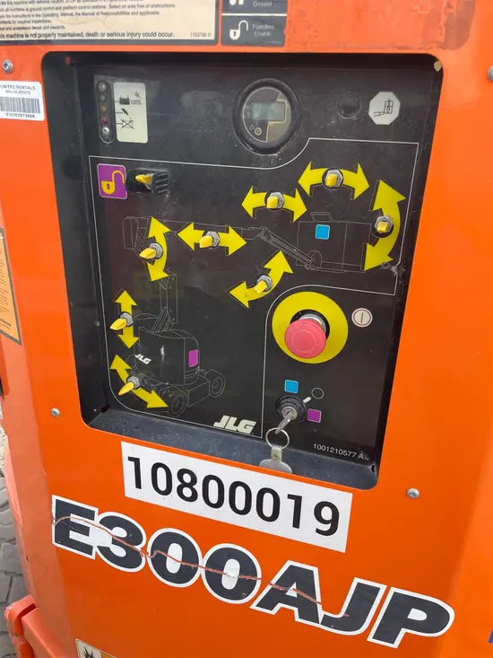 2018 JLG E300AJP Articulating Boom Lift