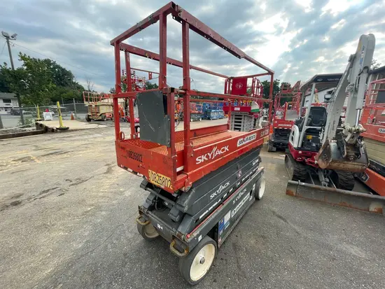 2018 Skyjack SJIII3226 Scissor Lift