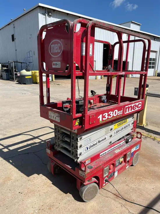 2019 MEC 1330SE Scissor Lift