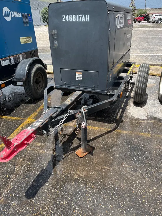 2020 Lincoln Electric DUAL MAVERICK Welder