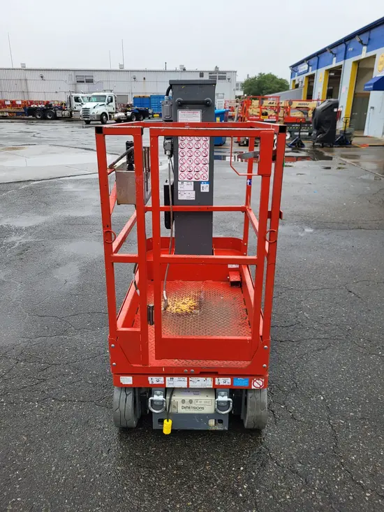 2018 Skyjack SJ16 Self-Propelled One-Person Lift