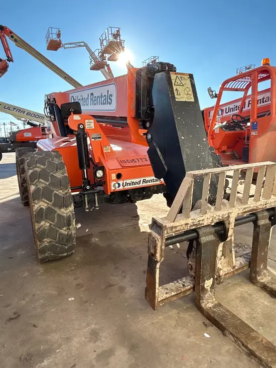 2016 SKYTRAK 6042 Forklift