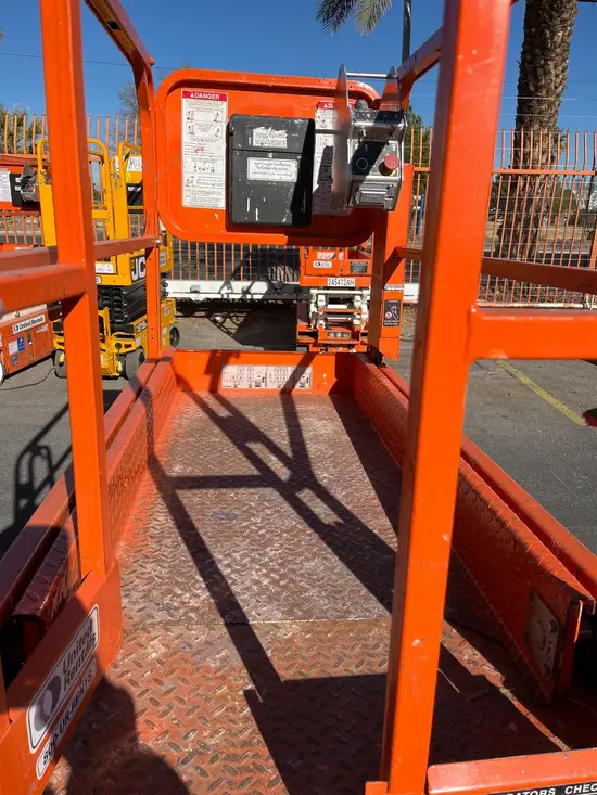 2018 Snorkel S3219E Scissor Lift
