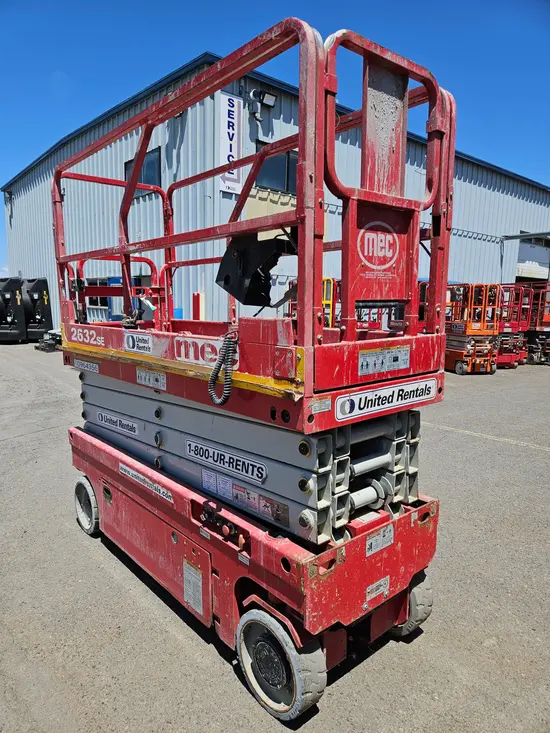 2019 MEC 2632SE Scissor Lift