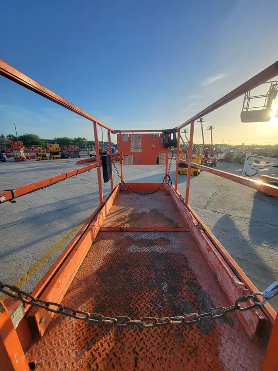 2017 JLG 3246ES Scissor Lift