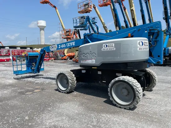 2016 Genie Z-60/37FE Articulating Boom Lift