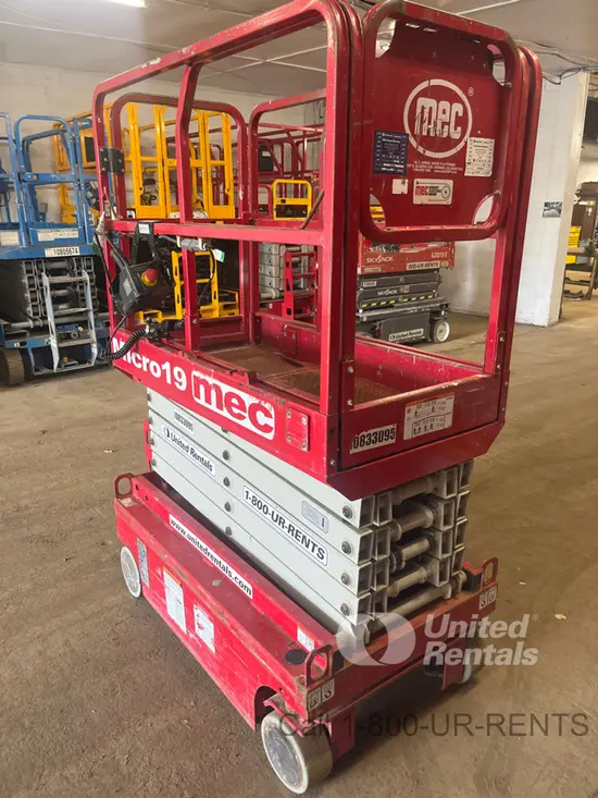 2018 MEC MICRO 19 Scissor Lift