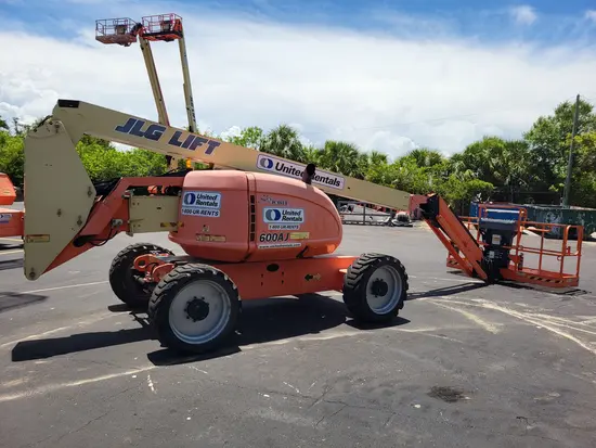 2017 JLG 600AJ Articulating Boom Lift