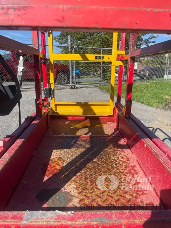 2018 MEC 1330SE Scissor Lift