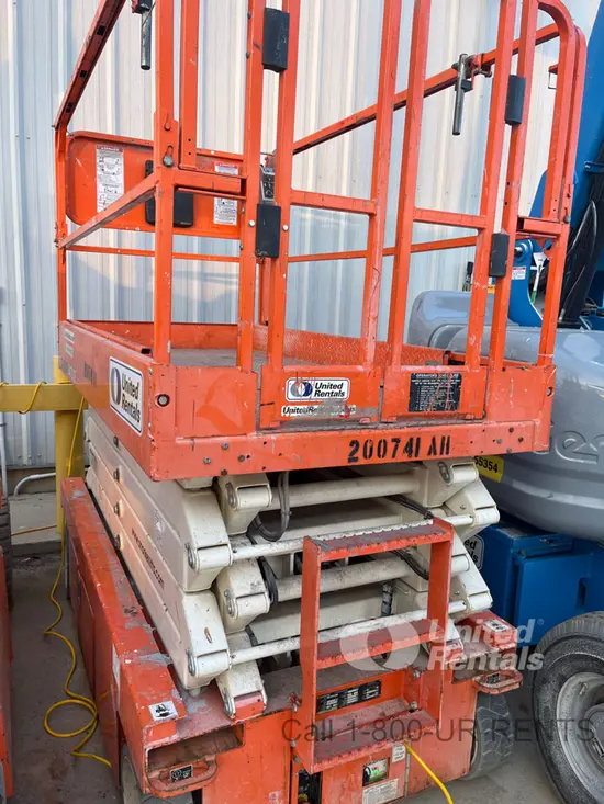 2018 Snorkel S4732E Scissor Lift