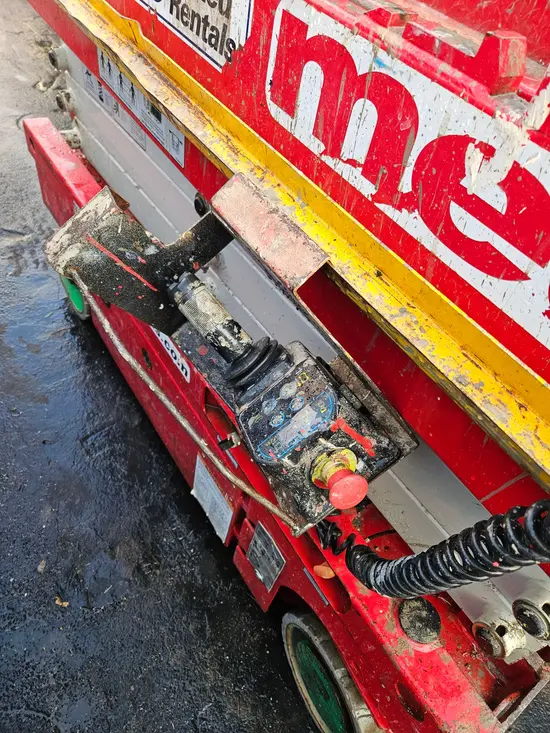 2018 MEC 1930SE Scissor Lift