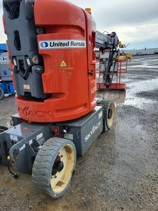2017 Skyjack SJ30ARJE Articulating Boom Lift