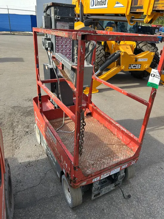 2017 Skyjack SJ12 Self-Propelled One-Person Lift