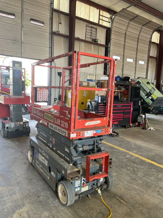 2018 Skyjack SJIII3219 Scissor Lift