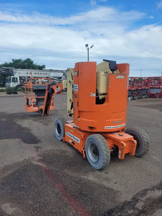 2015 JLG E300AJP Articulating Boom Lift
