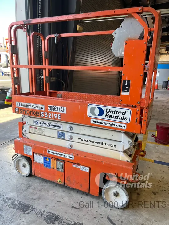 2018 Snorkel S3219E Scissor Lift